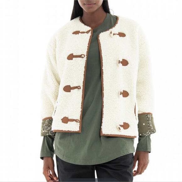 NEW Scotch & Soda Short Teddy Toggle Jacket in Cream - Picture 4 of 13